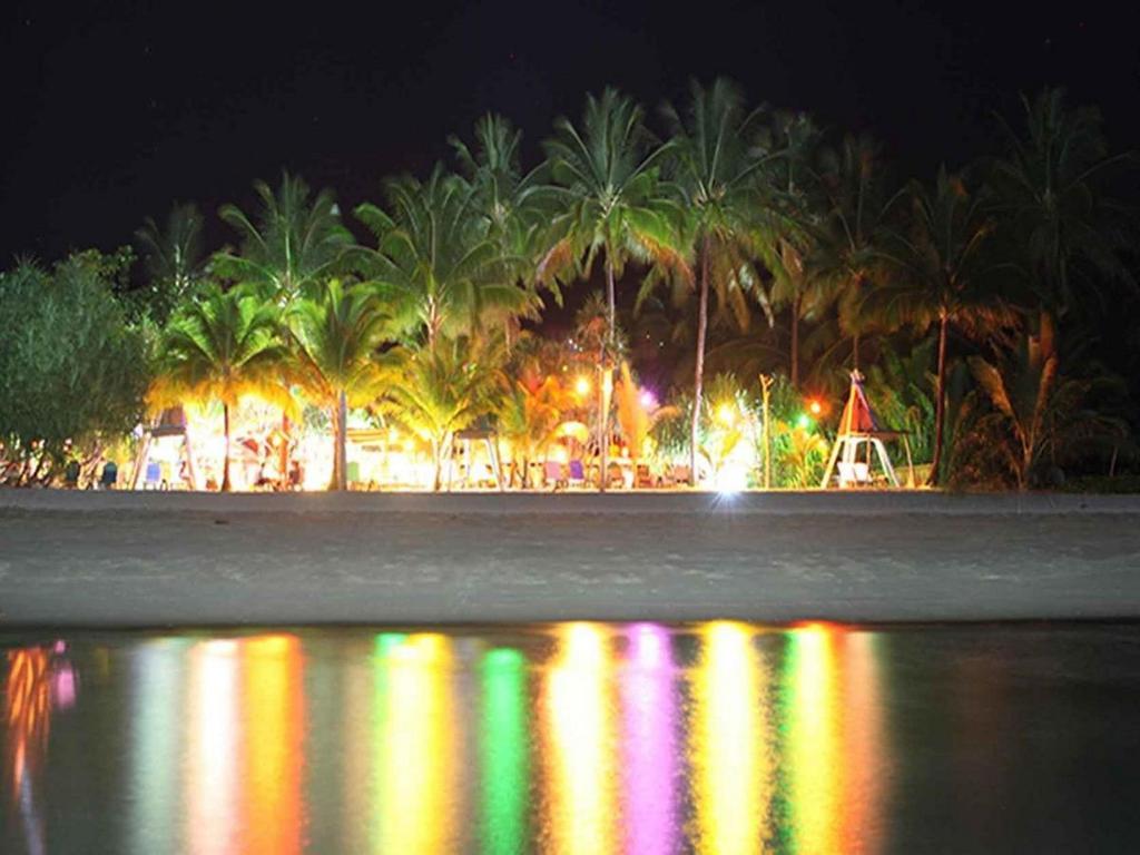 Takatuka Beach Resort Sipalay Buitenkant foto