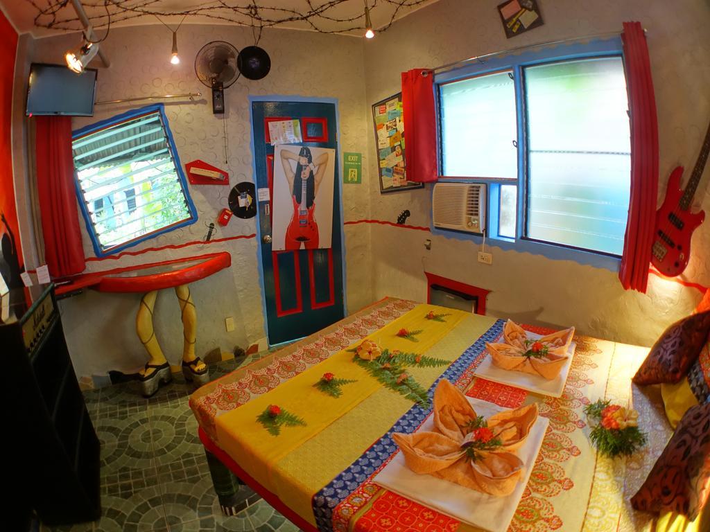 Takatuka Beach Resort Sipalay Buitenkant foto
