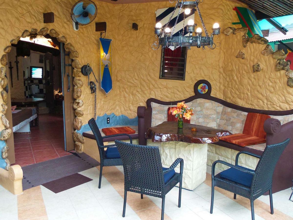 Takatuka Beach Resort Sipalay Buitenkant foto